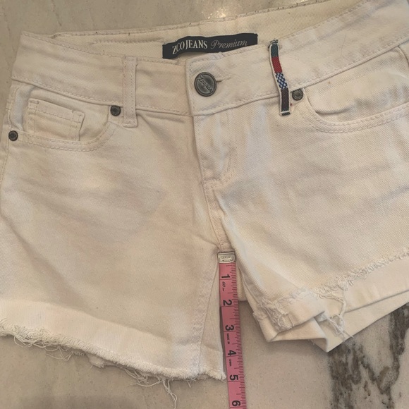 ZCO • White Jean Shorts - Picture 14 of 14